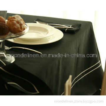 Round Embroidery Table Cloth (TC-012)